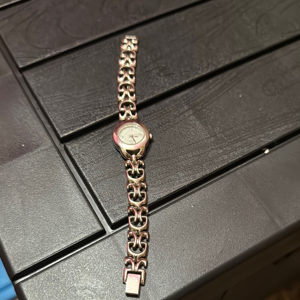 Classic Silver Tone Dress Watch with Metal Links
